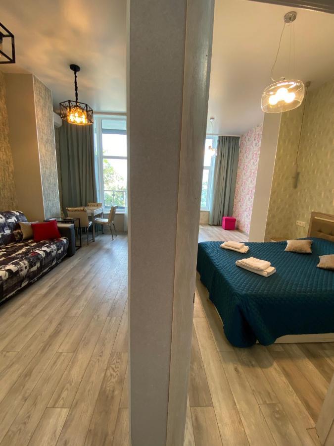 Апартаменты У Моря Magnit Первая Линия Odessa Buitenkant foto
