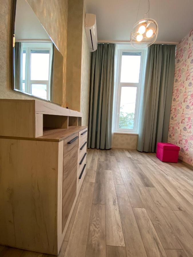Апартаменты У Моря Magnit Первая Линия Odessa Buitenkant foto