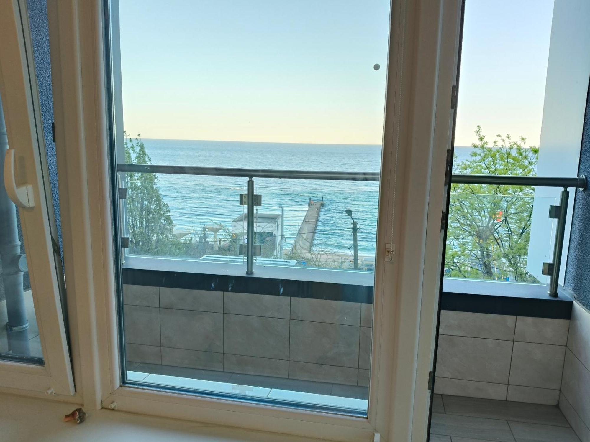 Апартаменты У Моря Magnit Первая Линия Odessa Buitenkant foto